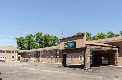 Quality Inn Chicopee-Springfield - Hotel - Chicopee