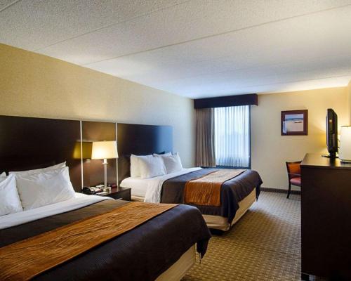 Holiday Inn Express - Fall River North