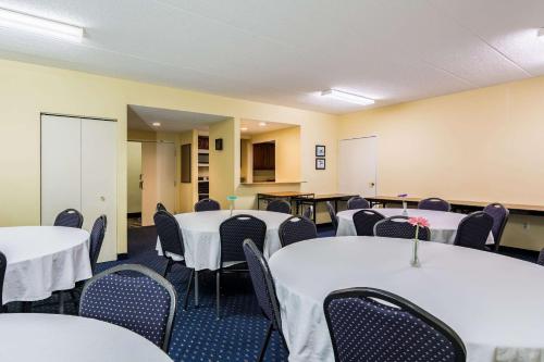 Comfort Inn Washington DC Joint Andrews AFB - image 7