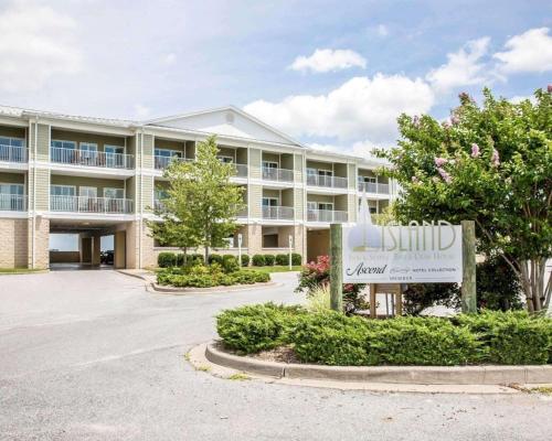 Island Inn & Suites, Ascend Hotel Collection - Piney Point