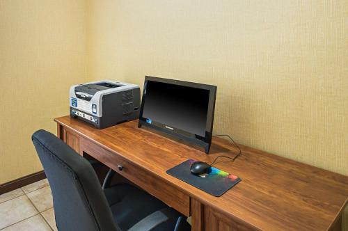 Quality Inn & Suites Frostburg-Cumberland - image 2