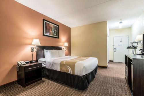 Bangor Suites Airport Hotel