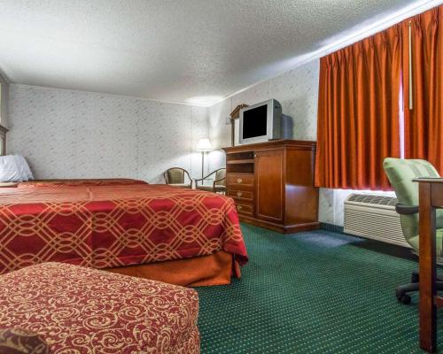 Rodeway Inn & Suites Brunswick near Hwy 1 - main image
