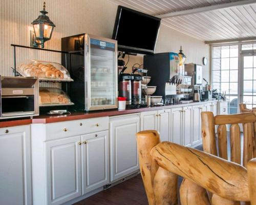 Restaurant, Comfort Inn Lakeside in Mackinaw City (MI)