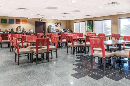 Comfort Suites Wixom / Novi - image 5