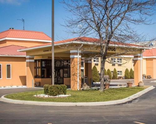 Quality Inn & Suites - Hotel - Port Huron