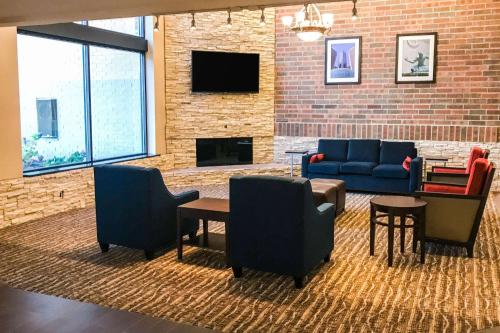 Comfort Inn Farmington Hills - Hotel