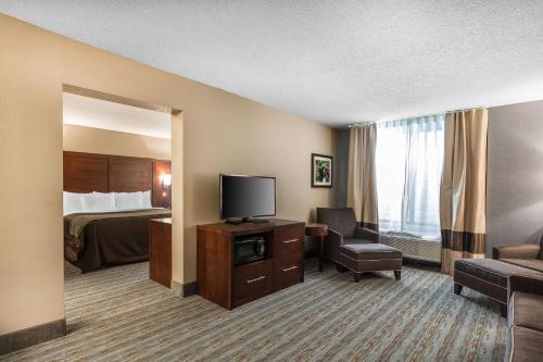 Comfort Inn Bay City - Riverfront