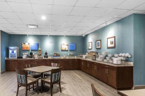 Comfort Inn Bay City - Riverfront in Bay City, USA