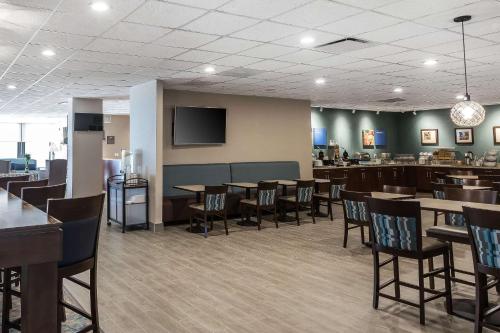 Comfort Inn Bay City - Riverfront