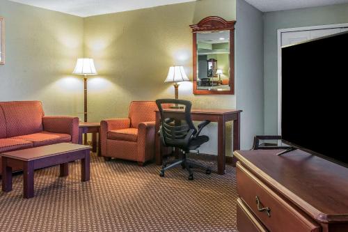 Quality Inn & Suites Ann Arbor Hwy 23 in Ann Arbor, USA