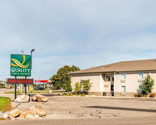 Quality Inn & Suites Next to the Casino in Ceresco, USA