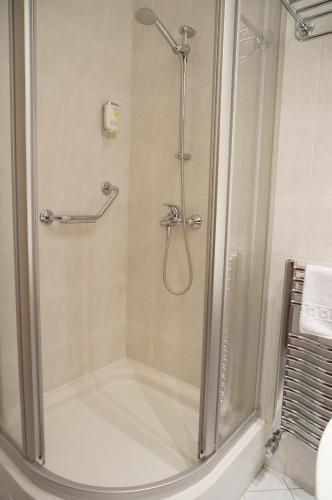 Double or Twin Room image 6