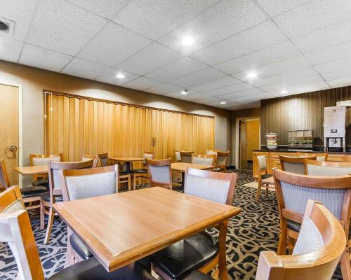 Comfort Inn Owatonna near Medical Center