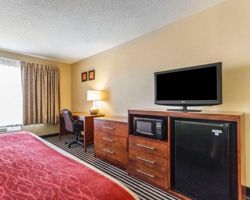 Comfort Inn Owatonna near Medical Center