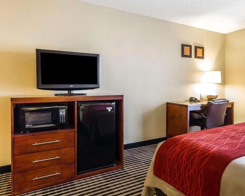 Comfort Inn Owatonna near Medical Center