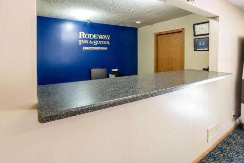 Rodeway Inn & Suites Austin