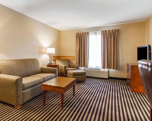 Comfort Inn Owatonna near Medical Center