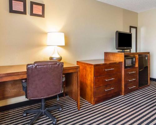 Comfort Inn Owatonna near Medical Center