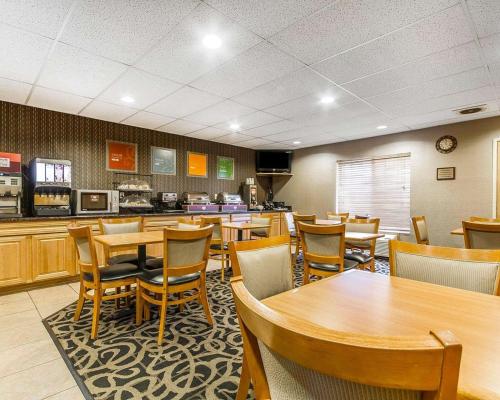 Comfort Inn Owatonna near Medical Center