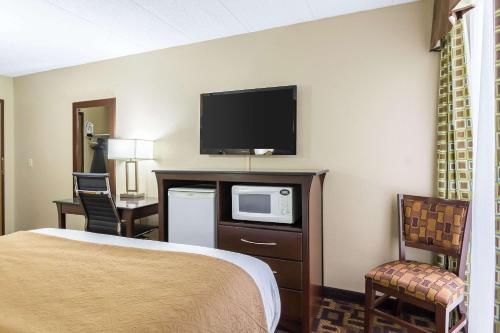 quality inn and suites arden hills