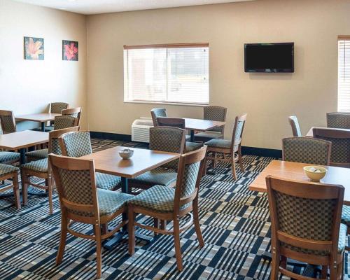 餐廳, 布魯克林中心品質酒店 (Quality Inn Brooklyn Center) in 布魯克林中心區