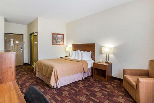 Econo Lodge Luverne I-90