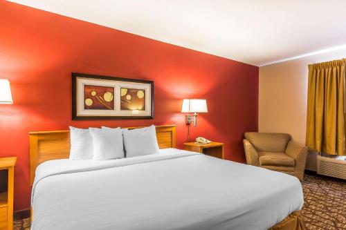 Quality Inn & Suites Chesterfield Village