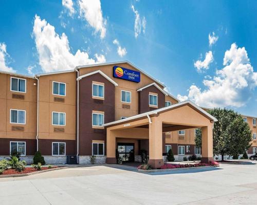 . Comfort Inn & Suites Moberly