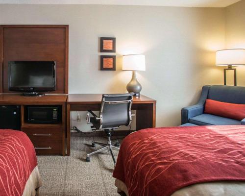 Quality Inn & Suites Boonville - Columbia