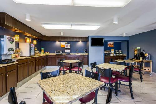 Blues Traveler Inn Hotel - 레스토랑