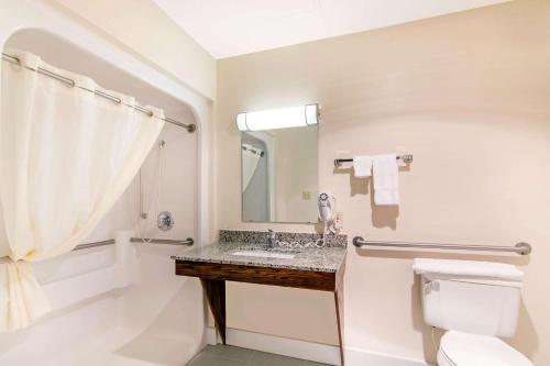 King Room - Accessible/Non-Smoking