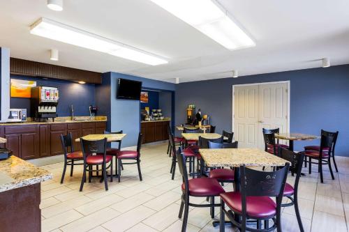 Blues Traveler Inn Hotel - 레스토랑