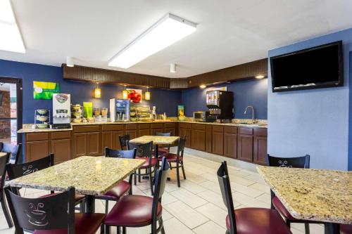 Blues Traveler Inn Hotel - 레스토랑