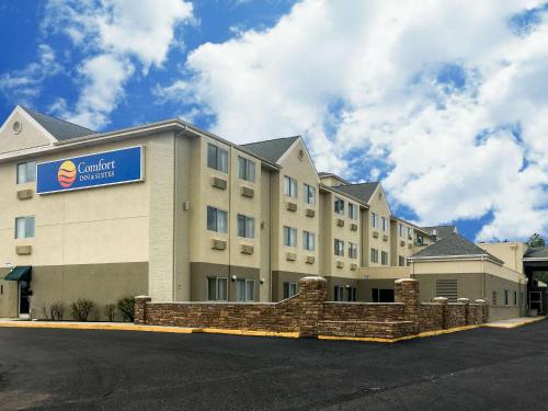 Comfort Inn & Suites Crystal Inn Sportsplex