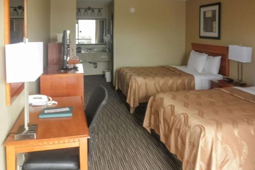 Double Room with Two Double Beds - Non-Smoking