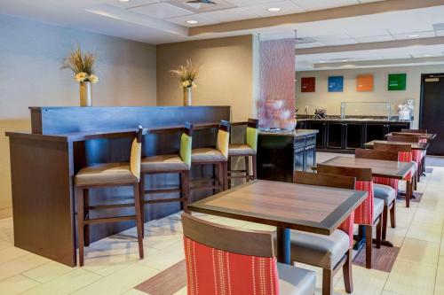 Comfort Suites Concord Mills