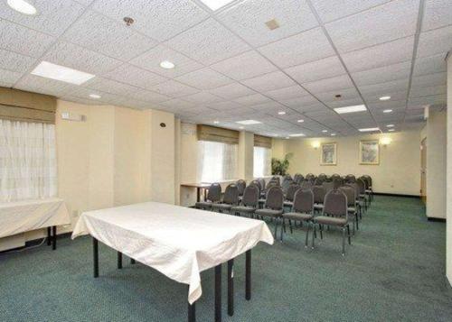 Sleep Inn Garner - Clayton - image 13