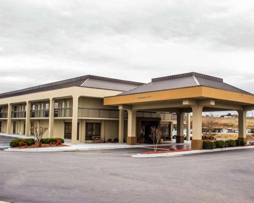 Quality Inn Roanoke near Lake Gaston