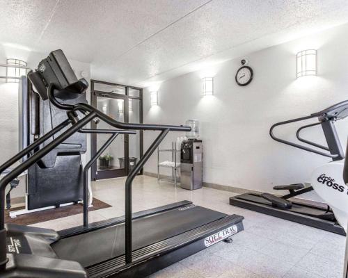 Quality Inn & Suites Coliseum - main image