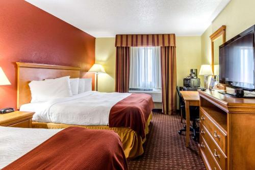 Rodeway Inn & Suites Jacksonville near Camp Lejeune