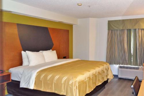 Quality Inn & Suites Raleigh North Raleigh