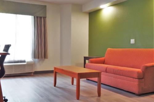 Quality Inn & Suites Raleigh North, Raleigh (zdjęcie 11)