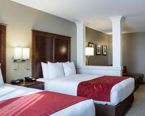 Queen Suite with Two Queen Beds - Non-Smoking