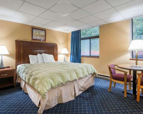 Econo Lodge Manchester