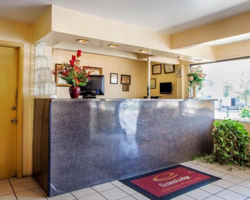 Econo Lodge Somers Point - 로비