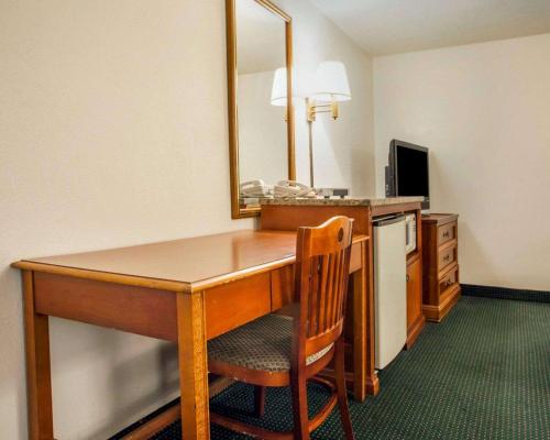 Econo Lodge in Somers Point, USA