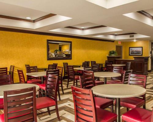 Étterem, Quality Suites NYC Gateway in North Bergen (New Jersey)