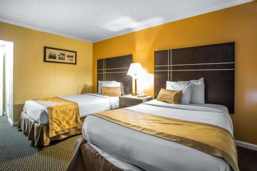 Rodeway Inn Boardwalk - image 9