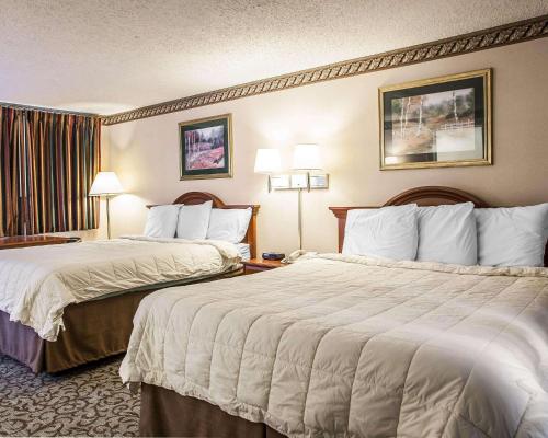 Double Room with Two Double Beds - Non-Smoking